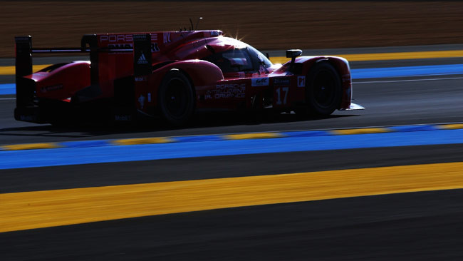 Le Mans, 6° ora: Webber tiene in testa la Porsche