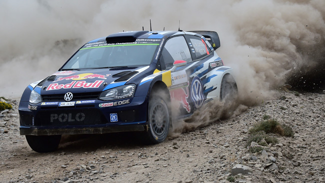 Sardegna, PS6: Latvala attacca, Paddon si difende