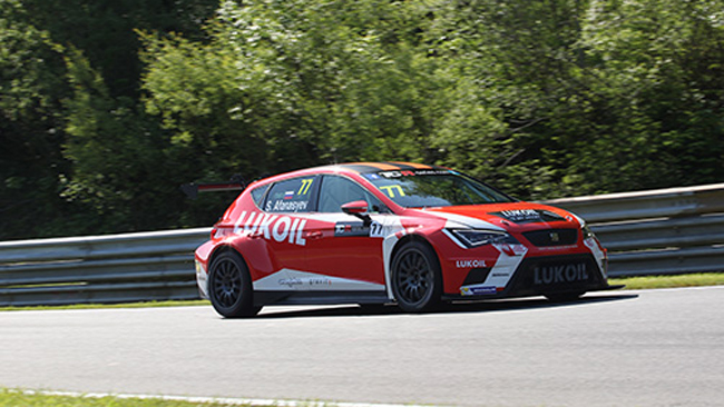 Salzburgring, Test: Afanasyev porta al top la Seat