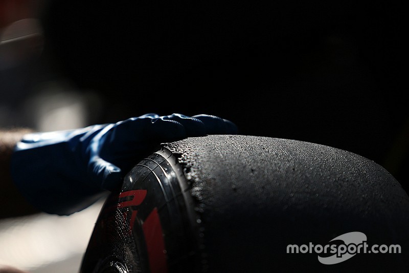 FOM предстоит выбрать между Pirelli и Michelin