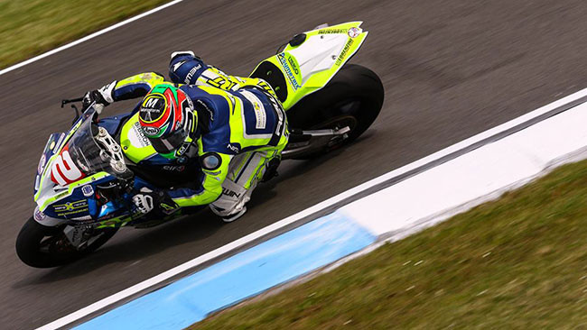 Fantastica tripletta italiana a Donington Park