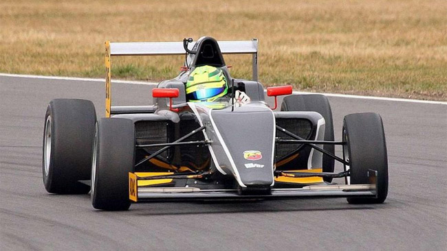 Brivido per Mick Schumacher: in sabbia a 160 km/h