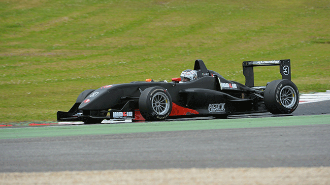 Piero Longhi vince Gara 1