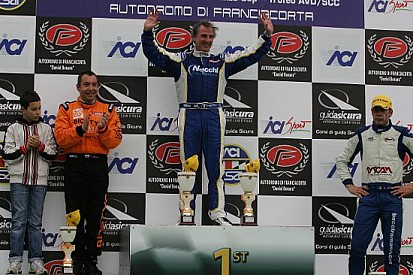 Piero Necchi sotto la pioggia di Franciacorta