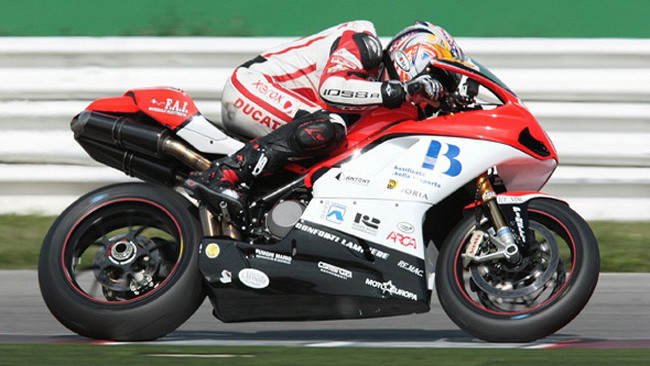 A Misano centra la pole il ducatista Colucci