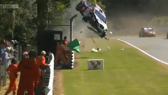 Che paura in gara 2 a Brands Hatch!