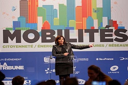 Il sindaco di Parigi: “La Formula E accelera il futuro!”