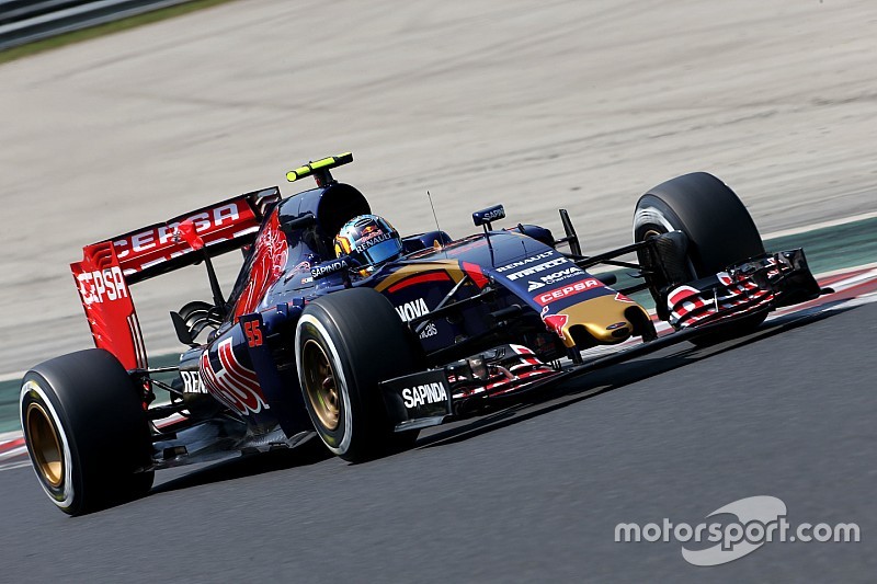 Sainz estime que Toro Rosso a favorisé Verstappen