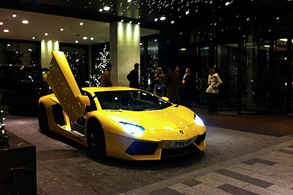 Londres fait la guerre aux conducteurs de supercars "antisociaux"