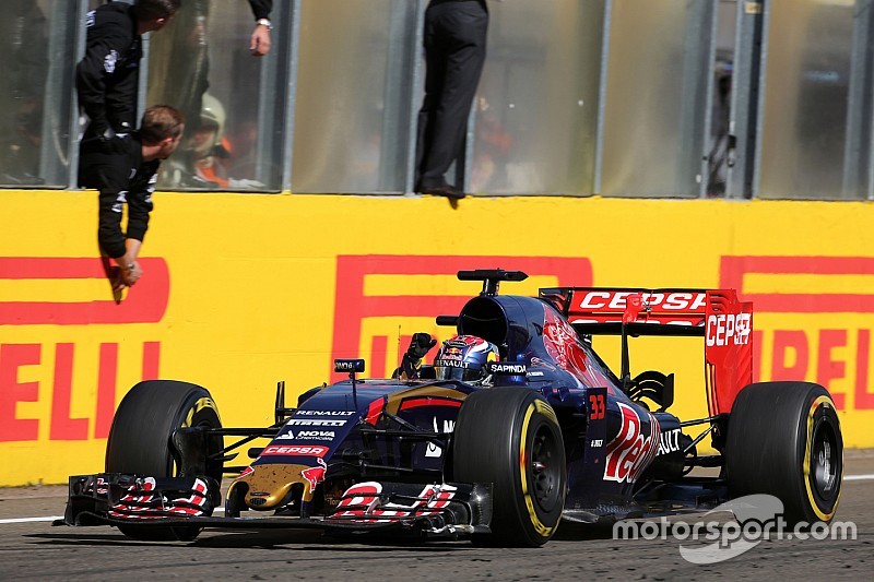 Quatrième en Hongrie, Verstappen prépare... Son permis de conduire
