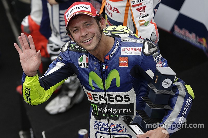Rossi considera que es muy temprano para dejar de presionar