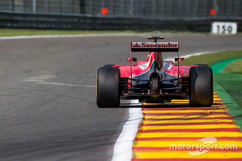 Spa, Q2: Rosberg vola, fuori Raikkonen!