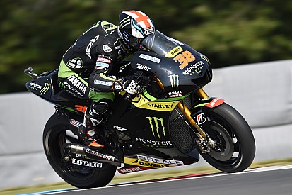 Ufficiale: Bradley Smith con Tech 3 anche nel 2016