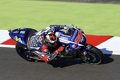 EL3 - Lorenzo assomme Márquez
