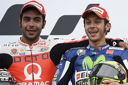 2º em Silverstone, Petrucci tem carreira apoiada pela polícia italiana