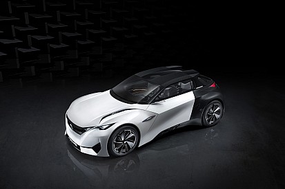 Peugeot dévoile Fractal, son concept coupé cabriolet 100% électrique