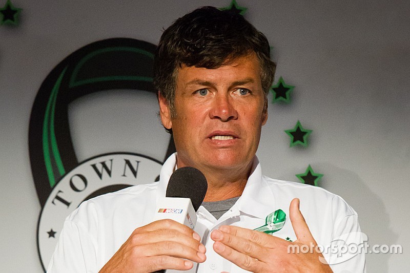 Michael Waltrip Racing va se séparer de plus de 200 employés