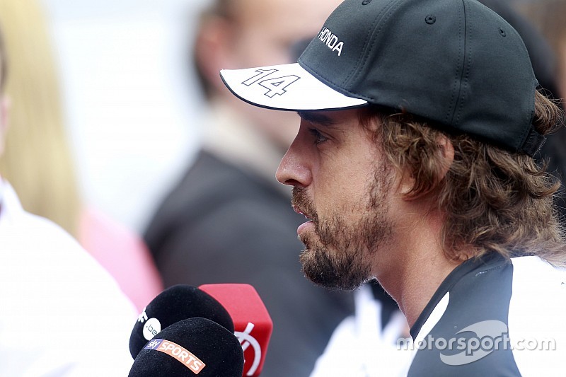 Alonso dice que Ferrari no tiene nada para celebrar