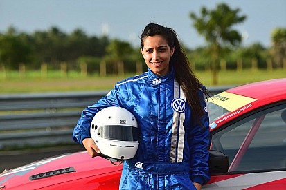 Breaking barriers: Female racers in India!