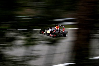 В Red Bull Racing приостановили работу над новой машиной