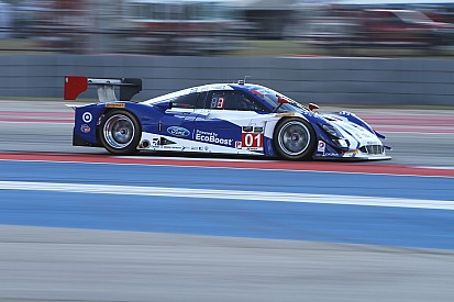 Pruett no se rinde y se lleva la pole en Austin