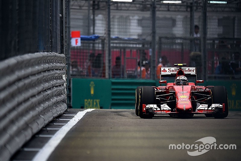 Raikkonen, esperanzado en que Ferrari suba al podio con ambos coches