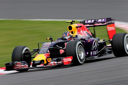 La salida de Red Bull podría llevar a tener equipos de tres autos