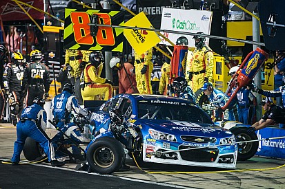 A pesar de los problemas en Dover, Earnhardt quiere mantener a su equipo intacto