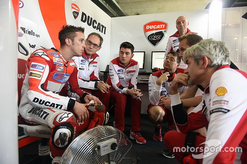 Une Ducati plus stable au freinage