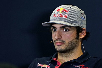 Sainz pasó el examen médico y correrá en Rusia