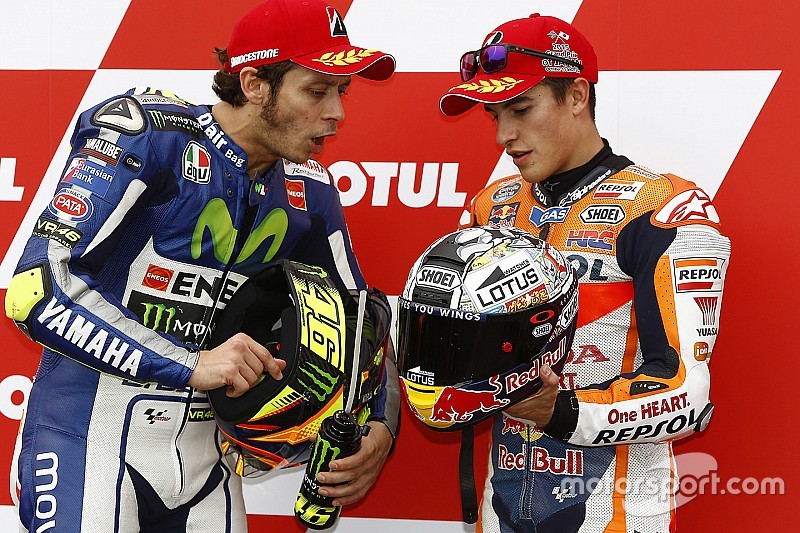 Rossi critica