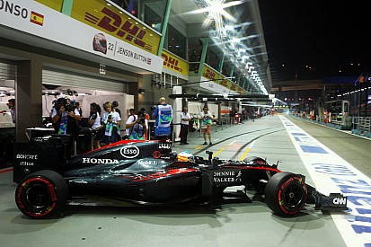 McLaren recupera sus cajas de cambios de Singapur