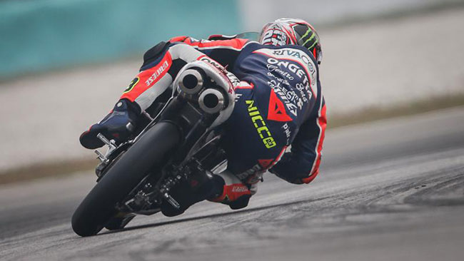 Niccolò Antonelli firma la pole position a Sepang