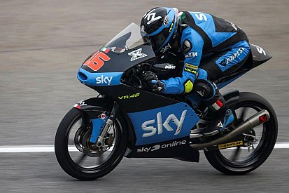 Romano Fenati in seconda fila a Sepang