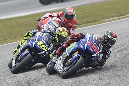 Lorenzo asegura que la sanción a Rossi fue leve para mantener vivo el campeonato