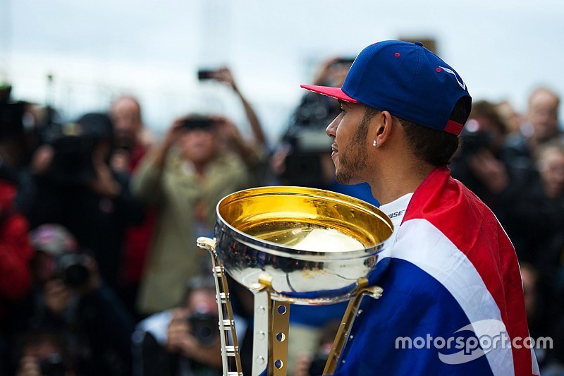 'Lewis, focus je op het record van Michael Schumacher'
