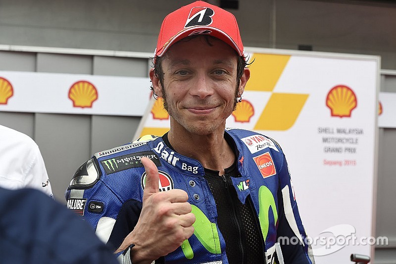 Dorna insiste que Rossi no dio una patada