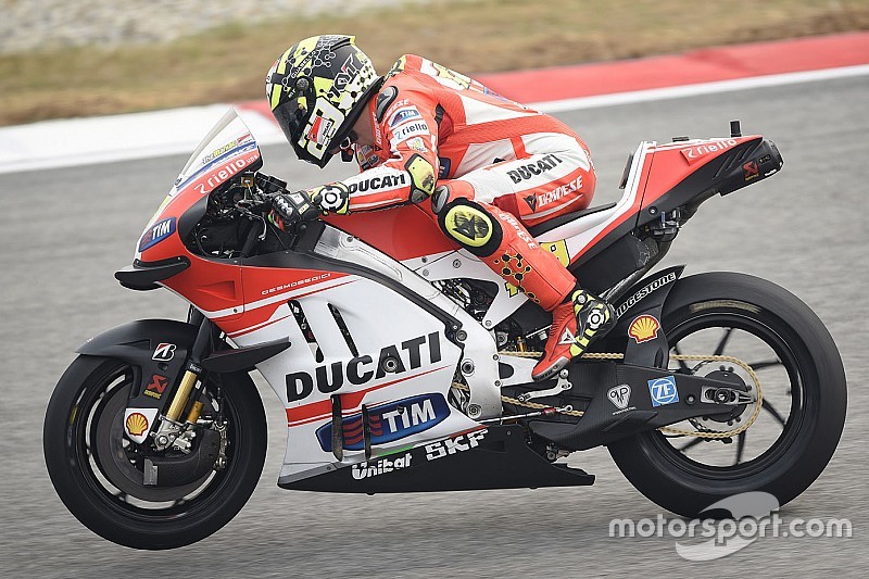 Valencia, Libere 3: Iannone-Rossi, doppietta italiana!