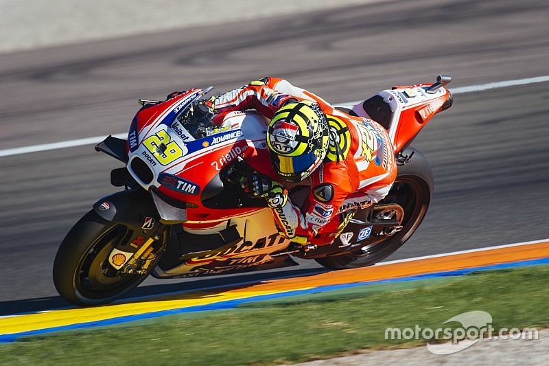 Valencia, Day 1, Ore 14: Iannone si infila secondo