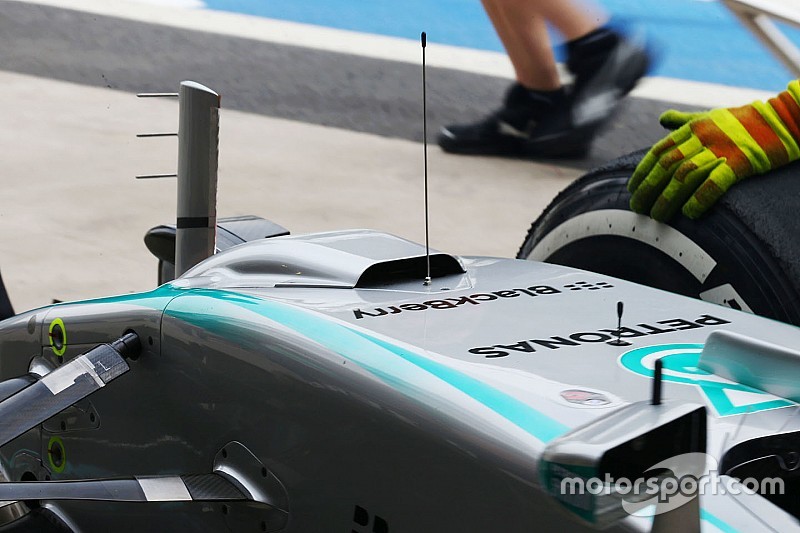 Mercedes: tolto lo scotch dallo sfogo dell'S-duct!
