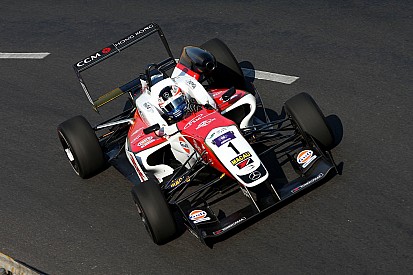 Macau GP: Rosenqvist handed qualifier victory, Giovinazzi penalised