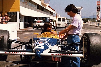 Nelsinho posta foto em Williams do pai: "1ª vez num F1"