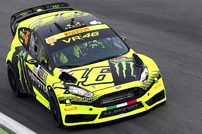 Fotostrecke: Valentino Rossi bei der Rally-Show in Monza