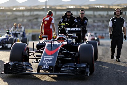 Dennis minimiza êxodo de patrocinadores da McLaren