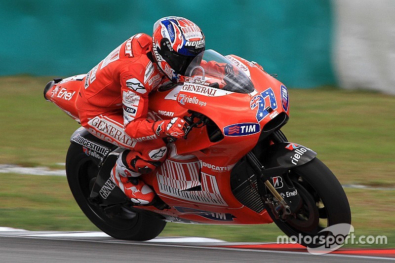 Стоунер приступит к тестам Ducati в январе