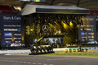 Прямой эфир: шоу Stars & Cars