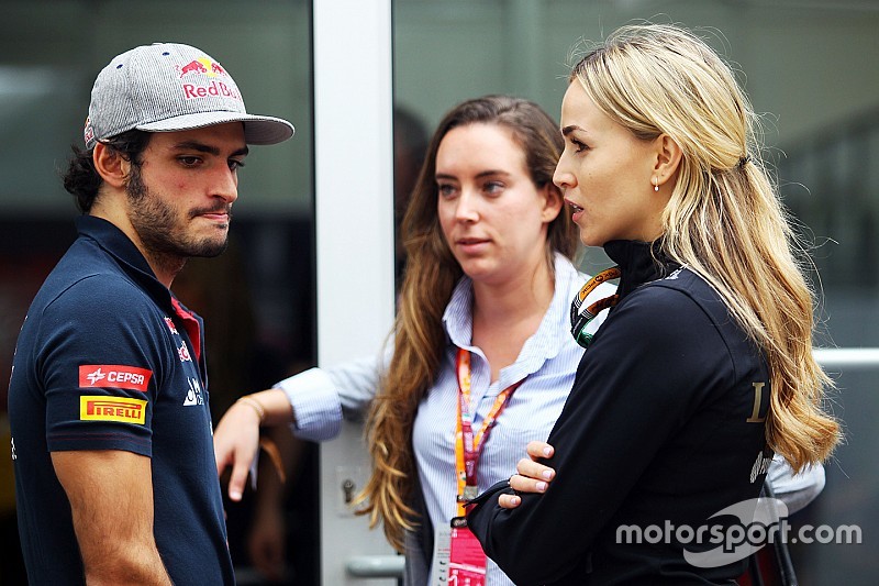 Lamenta Carlos Sainz Jr. salida de su padre de Dakar