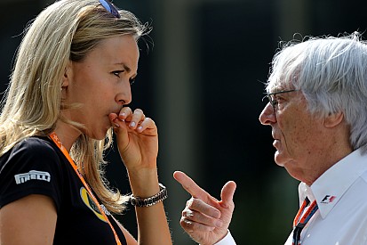 Las mujeres "no serían tomadas en serio" en la F1, Ecclestone