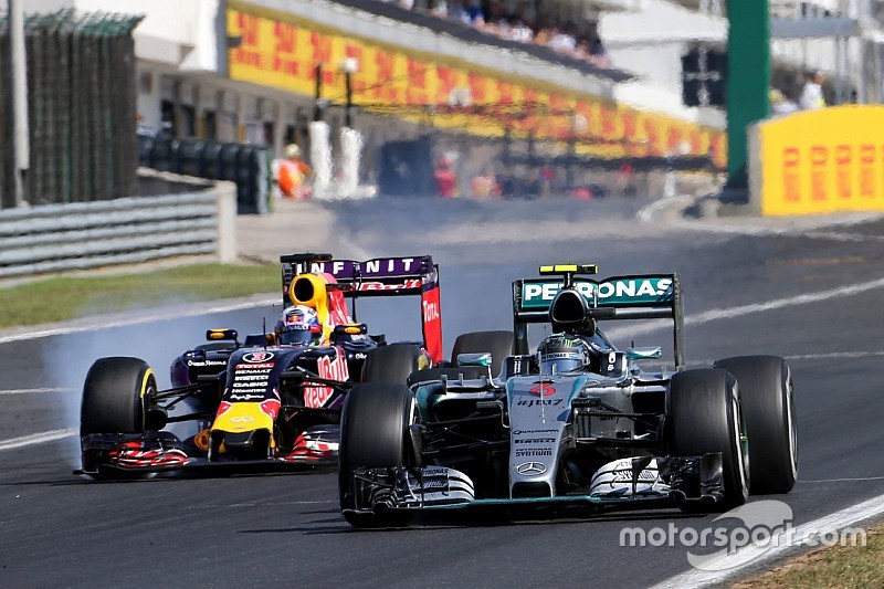 Zetsche: “Red Bull heeft ons nooit om motoren gevraagd”