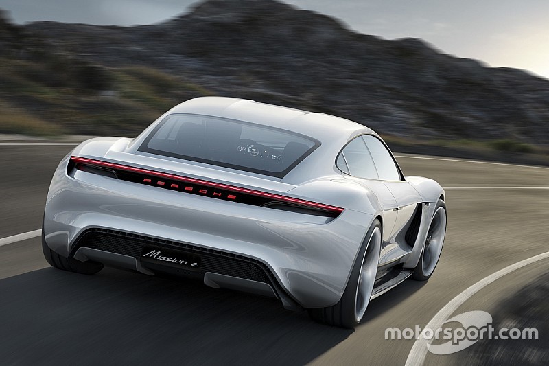 'Porsche ontwikkelt eigen chassis voor elektrische supercar'